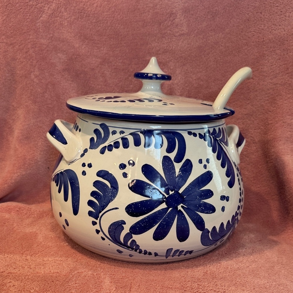 Handmade Vtg Italian Elegant Blue Floral Ceramic Soup Pot